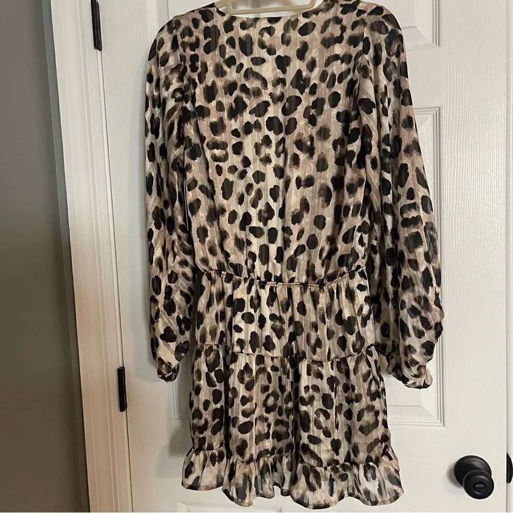 Mod on trend leopard flowy dress - Picture 2 of 5